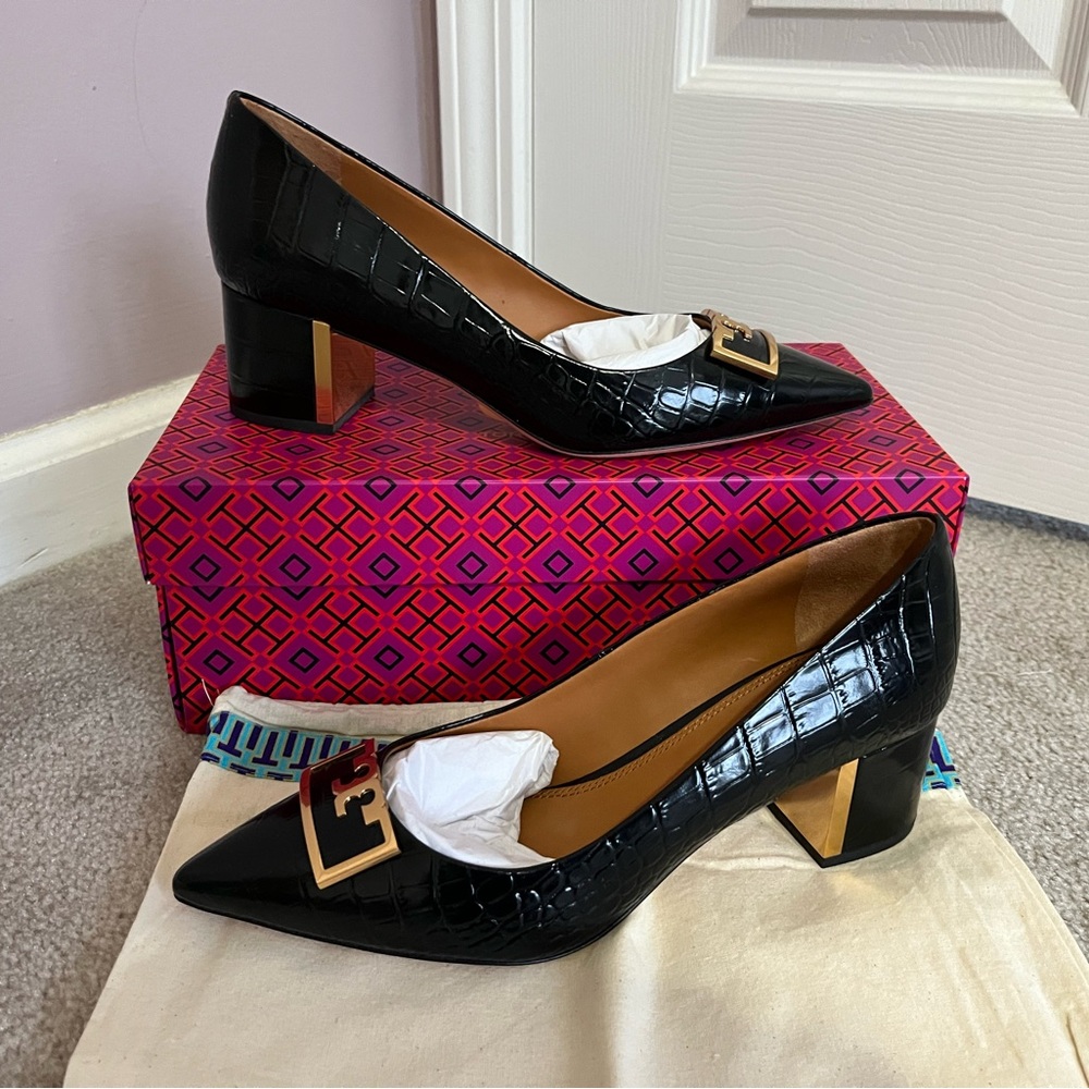 Like New Tory Burch Gigi 55 mm Croc Embossed Pointy Toe Pump Sz 9